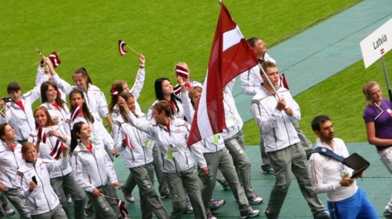 Latvijas jaunie sportisti atklāšanas ceremonijā
Foto: Dainis Caune, olimpiade.lv