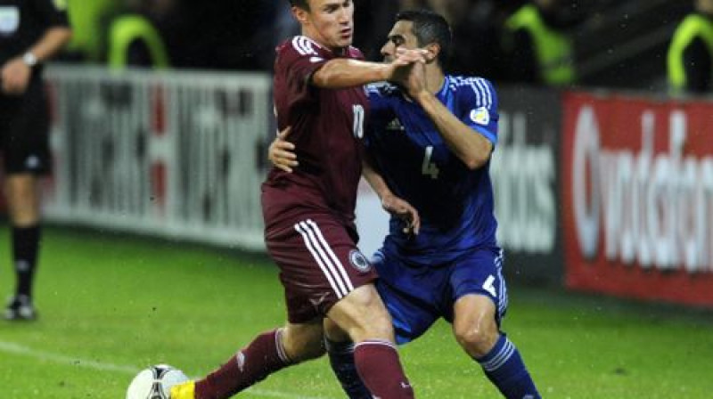 Aleksejs Višņakovs Latvijas izlasē ir aizvadījis 53 spēles un guvis septiņus vārtus
Foto: Romāns Kokšarovs, Sporta Avīze, f64