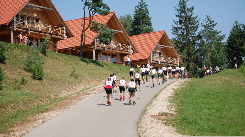 Rollerslēpošanas sacensības Smecersila trasē 2012.gadā. Foto: rollertour.lv