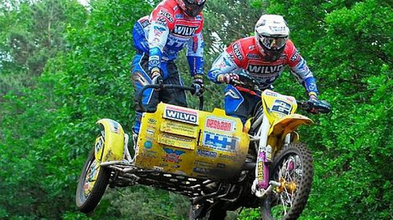 Baksa/Stupeļa ekipāža
Foto: sidecarteam.baxkoperenzinkspecialist.nl