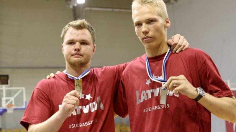 Eiropas vicečempioni Jānis Petronis un Jānis Bērziņš
Foto: bkvalmiera.lv