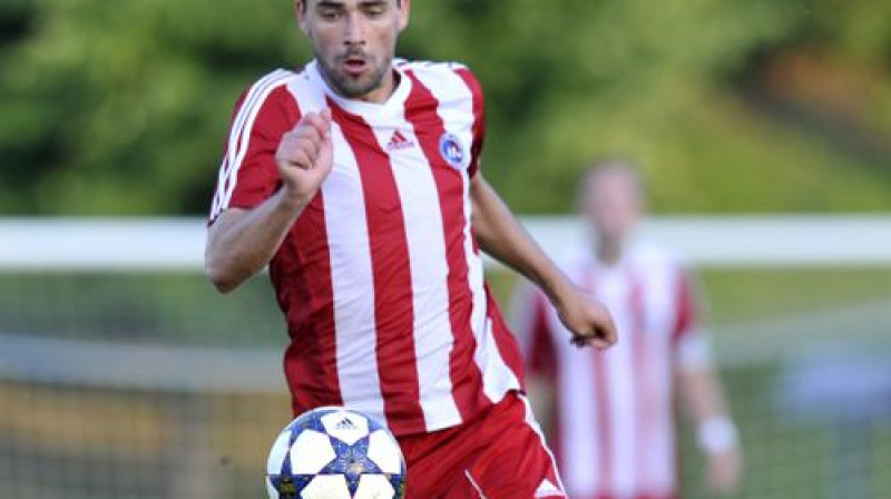 Pirmajā aplī Jurģis Kalns pret "Jelgavu" guva divus vārtus
Foto: Romāns Kokšarovs, Sporta Avīze, f64