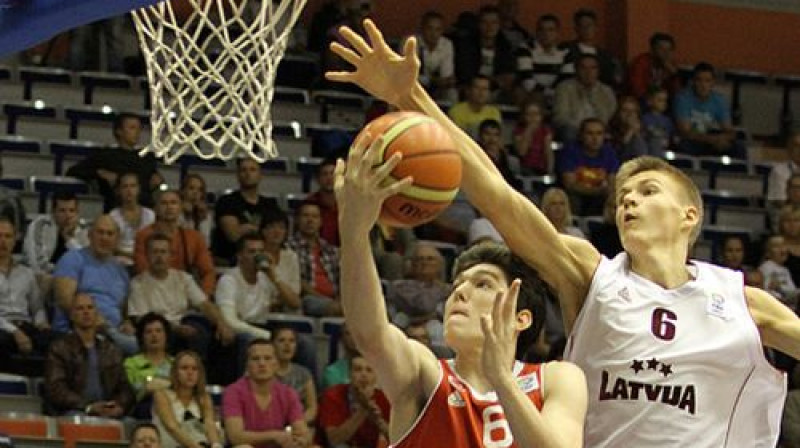 Kristaps Porziņģis bloķē pretiniekus Liepājā un Seviļā
Foto: Mārtiņš Sīlis, f64