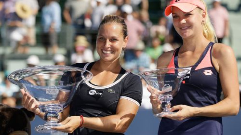 Dominika Cibulkova un Agņeška Radvaņska
Foto: AFP/Scanpix