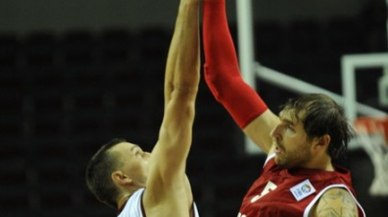 Dmitrijs Sokolovs (pa labi)
Foto: Romāns Kokšarovs, Sporta Avīze, F64