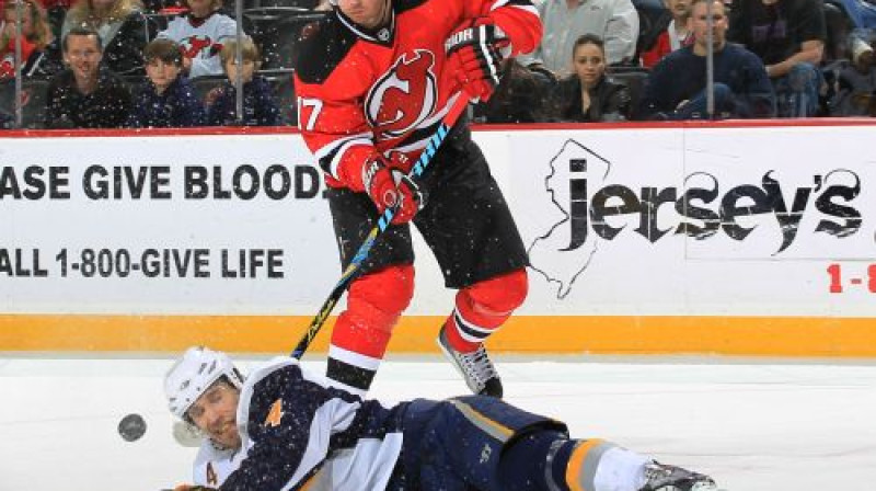 Stīvs Montadors un Iļja Kovaļčuks atkal spēlēs vienā līgā - Kontinentālajā hokeja līgā
Foto: AFP/Scanpix