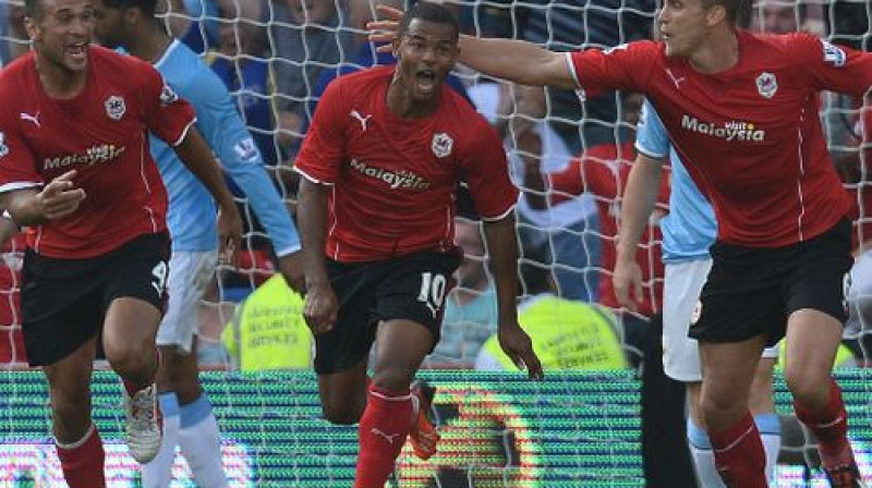 "Cardiff City" spēlētāji pēc uzvaras vārtu guvuma
Foto: AFP/Scanpix
