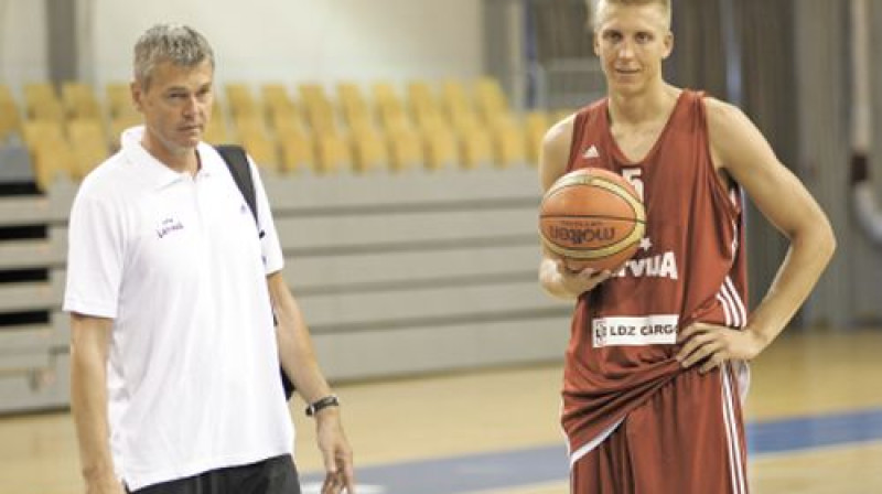 Ainars Bagatskis un Mareks Mejeris
Foto: Gints Ivuškāns, f64