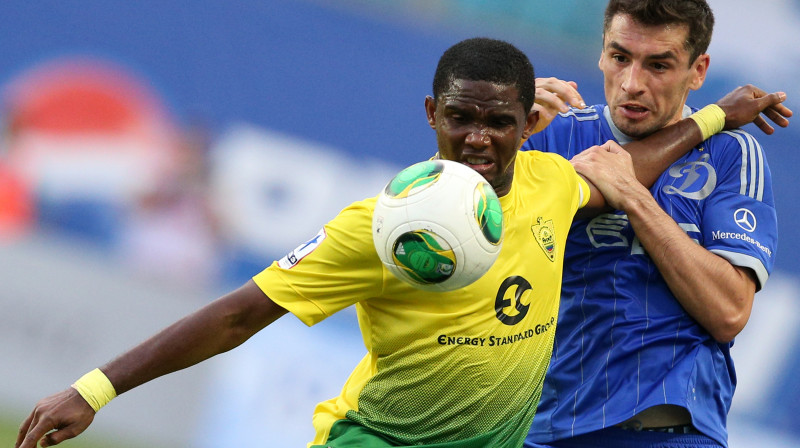 Semjuels Eto'o (pa kreisi)
Foto: ITAR-TASS/Scanpix