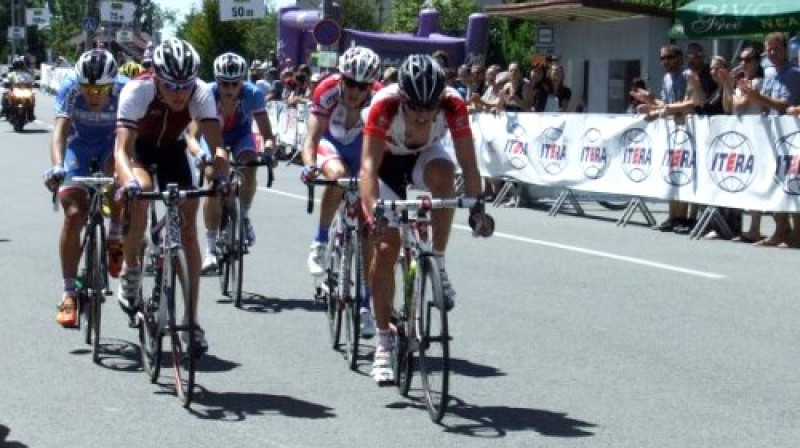 Toms Skujiņš (pirmais no kreisās)
Foto: lrf.lv