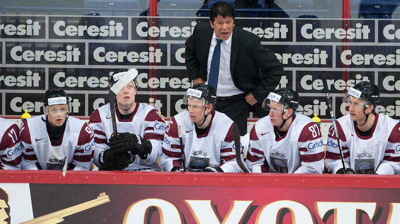 Teds Nolans un Latvijas hokeja valstsvienība.
Foto: Vladislavs Proškins