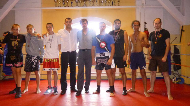 Turnīra uzvarētāja komanda "Golden Glory" kopā ar Rolandu Mikalauskas (centrā)
Foto: goldenglory.lv