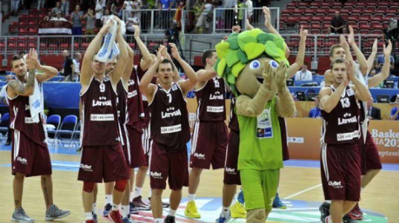 Latvijas izlase izcīnījusi divas uzvaras divās spēlēs
Foto: Romāns Kokšarovs, Sporta Avīze/F64 Photo Agency