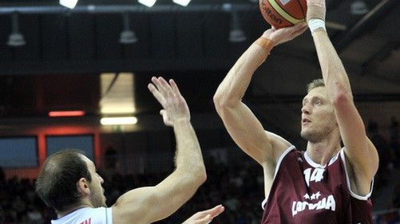 Kaspars Bērziņš 
Foto: Romāns Kokšarovs, Sporta Avīze, f64