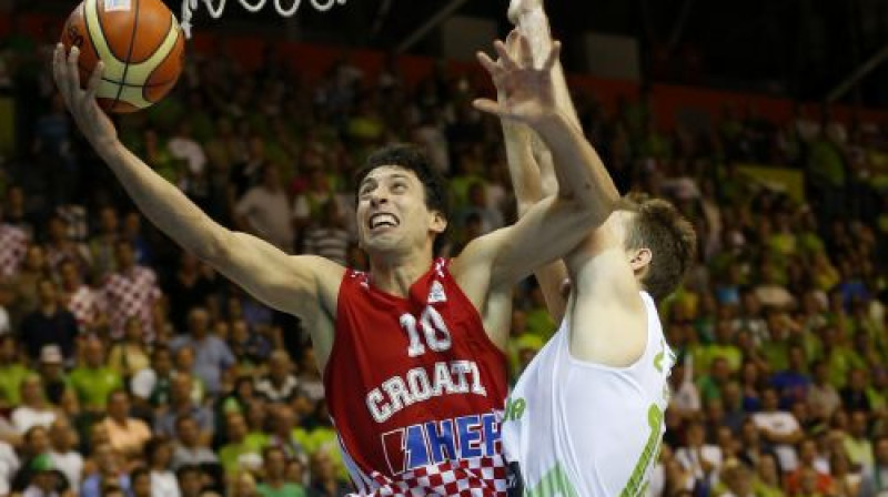 Roko Ukičs cīņā ar Zoranu Dragiču
Foto:AP/Scanpix