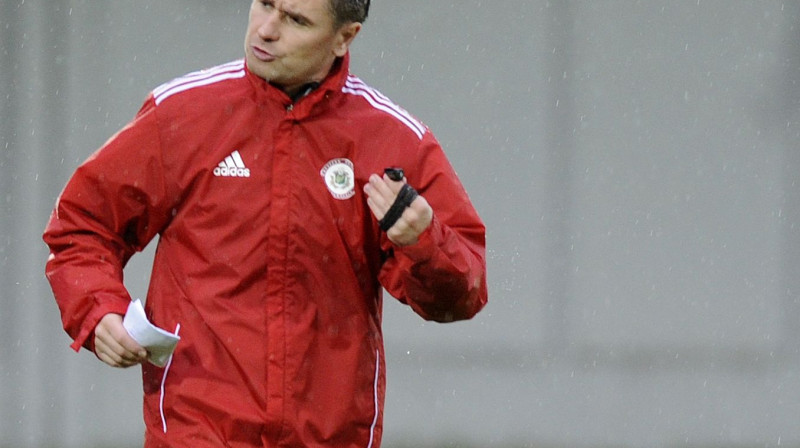 Treneris Marians Pahars (att.) atgriezis pārliecību, ka arī mēs varam diktēt spēles noteikumus. Foto: Romāns Kokšarovs, "f64/Photo agency"