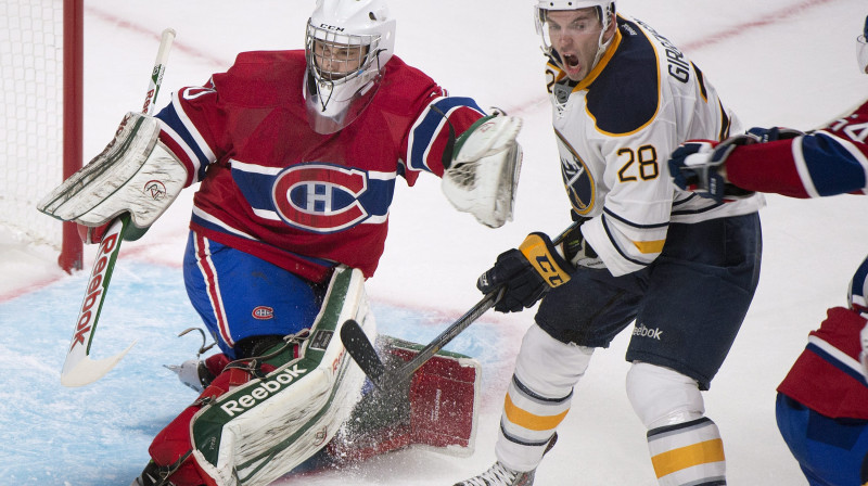Zemgus Girgensons pie "Canadiens" vārtiem
Foto: AP/Scanpix