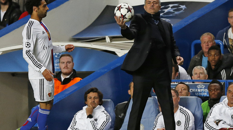 Žuzē Mourinju kritizēja savas komandas aizsardzību, taču uzvārdus nenosauca 
Foto: AP/Scanpix