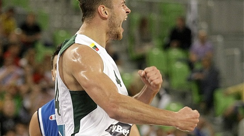 Lietuviešu spēka uzbrucējam Donātam Motejūnam piektdien ir 23. dzimšanas diena
Foto: www.fibaeurope.com