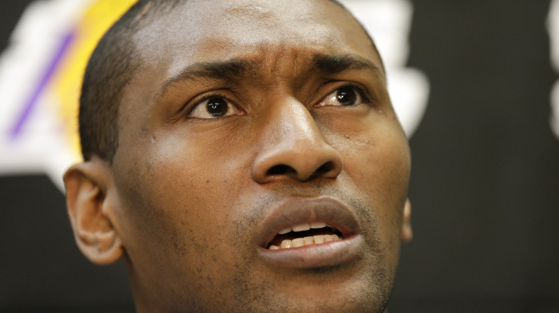 Meta Vorlds Pīss jaunajā sezonā pārstāvēs "Knicks" vienību
Foto: AP/Scanpix