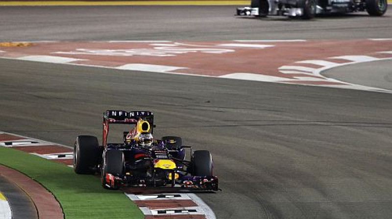 Singapūras posma uzvarētājs Fetels
Foto: SCANPIX SWEDEN