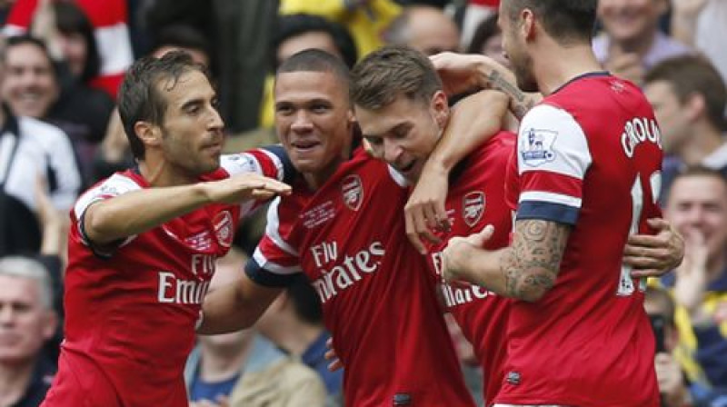 "Arsenal" spēlētāji pēc Ārona Remzija gūtajiem vārtiem
Foto: SCANPIX SWEDEN