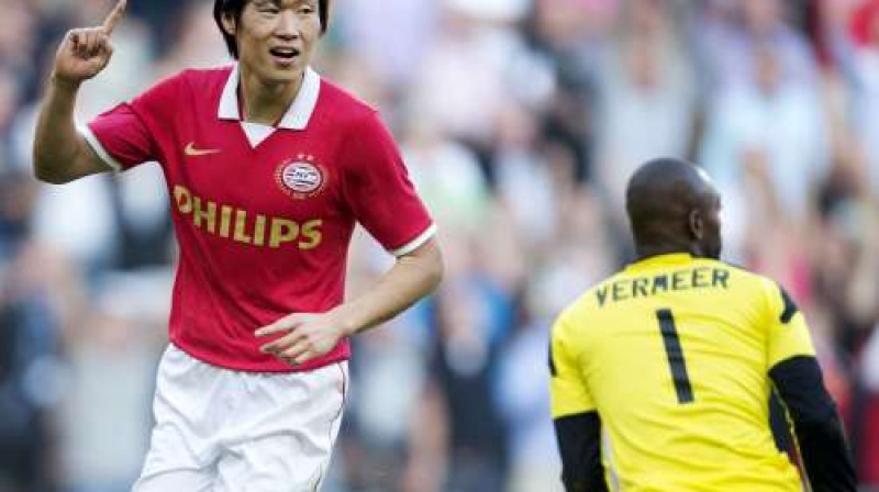 Bijušais "Manchester United" spēlētājs Čisons Paks palīdzēja PSV sagraut "Ajax"
Foto: AFP/Scanpix