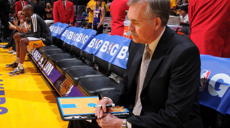 Kobe Braients un Maiks D'Antoni 
Foto: AFP/Scanpix