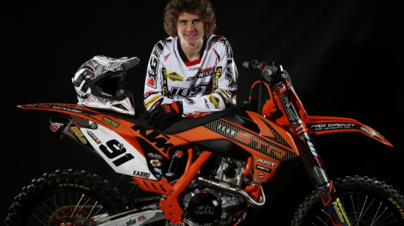 Pēdējie divi pasaules čempionāta posmi Matīss Karro bija labākie un - galvenais - stabilākie MXGP klasē - divos no četriem braucieniem ieņemta 8. vieta un pirmo reizi karjerā bija 9....