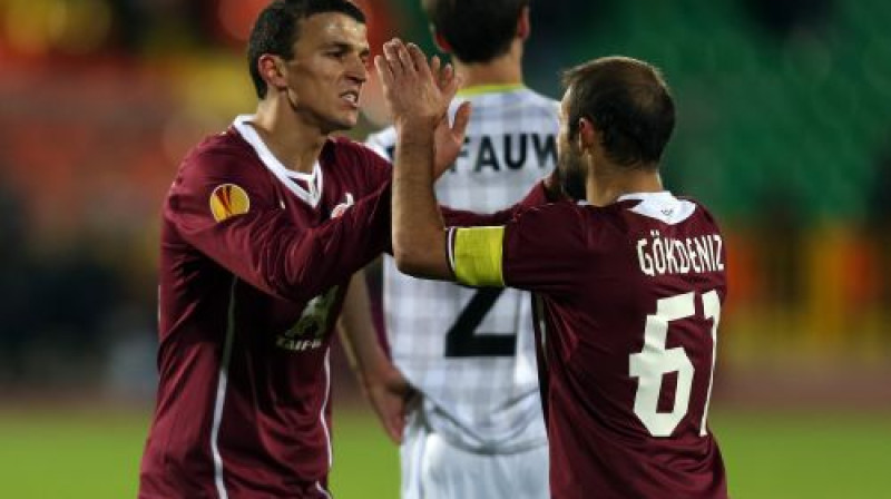 Kazaņas "Rubin" futbolisti apsveic viens otru ar uzvaru
Foto:AFP/Scanpix