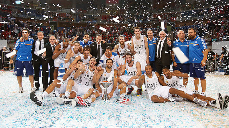 Madrides "Real" pēc 2013. gada Spānijas Superkausa iegūšanas
Foto: acb.com