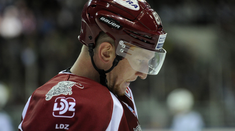Citgadu lielmetējs Marsels Hosa oktobra/novembra 13 spēlēs guvis tikai vienus vārtus...
Foto: Romāns Kokšarovs/F64