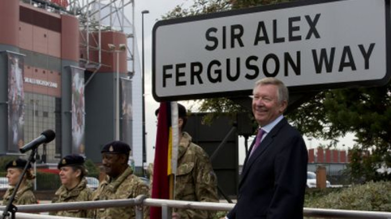 Alekss Fērgusons atklāšanas ceremonijā
Foto: AP/Scanpix