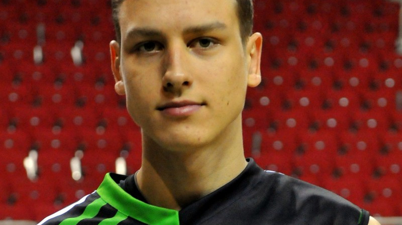 Rūdolfs Strādnieks bija rezultatīvākais "Rīdzene/Turība" komandā ar 16 punktiem un 16 atlēkušajām bumbām.
Foto: basket.lv