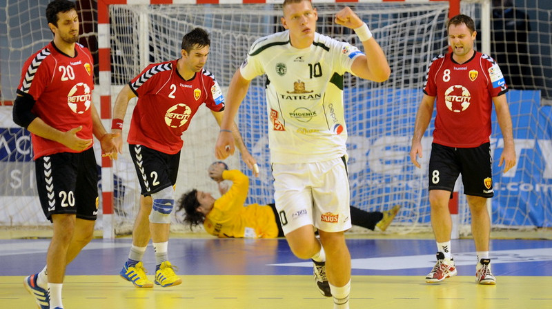 Dainis Krištopāns guva 9 vārtus spēlē ar Horvātijas slavenāko handbola klubu Zagrebas RK "Croatia Osiguranje".