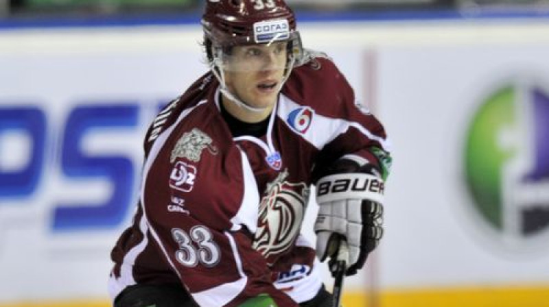 Divu vārtu autors Mets Robinsons
Foto: Romāns Kokšarovs, Sporta Avīze, f64