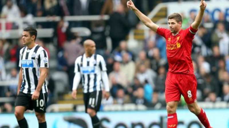 Stīvens Džerārds pēc gūtajiem vārtiem
Foto: AP/Scanpix