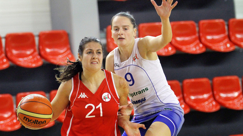 Ieva Krastiņa izbraukuma spēlē pret "Hoptrans Sirenos"
Foto: www.bckibirkstis.lt