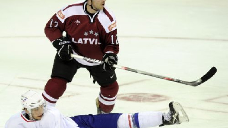 Aleksandrs Macijevskis vēl Latvijas izlases kreklā
Foto: Romāns Kokšarovs, Sporta Avīze, f64