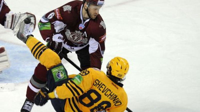 Arvīds Reķis pret Mitišču "Atlant"
Foto: Romāns Kokšarovs, Sporta Avīze, f64