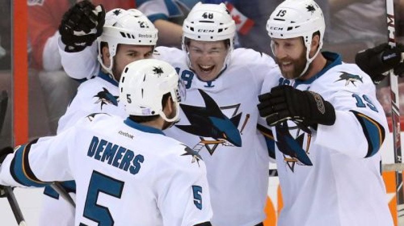 Sanhosē "Sharks" hokejisti
Foto:AP/Scanpix