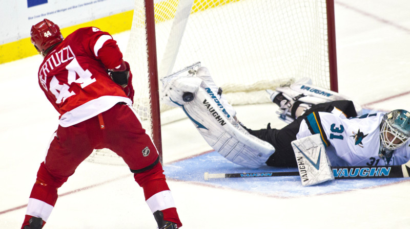 Nedēļas labākais atvairījums Anti Niemi izpildījumā 
Foto: AP / Scanpix
