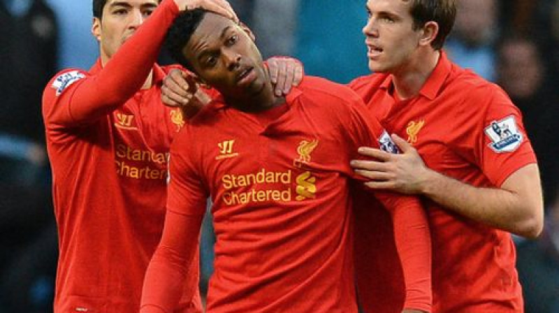 Luiss Svaress un Džordans Hendersons sveic Denielu Staridžu
Foto: AFP/Scanpix