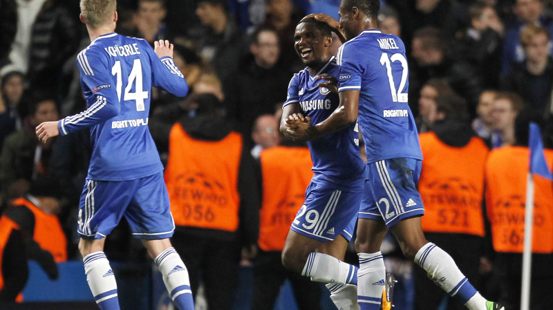 "Chelsea" futbolisti priecājas par pirmo vārtu guvumu
Foto: AFP/Scanpix