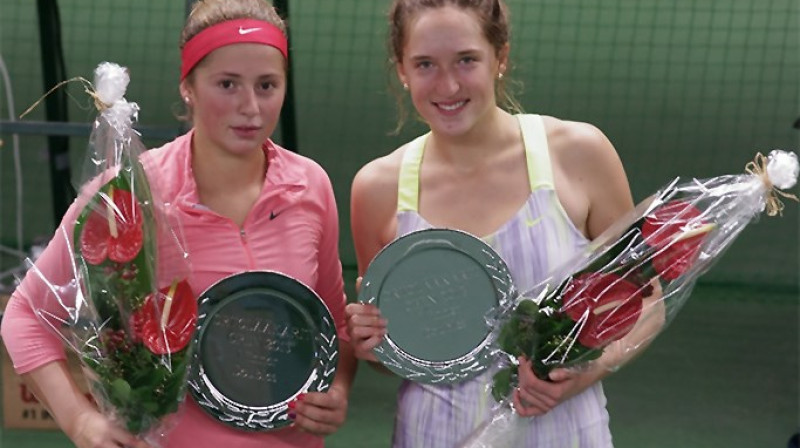 Aļona Ostapenko un Eva Pālma
Foto: ippopen.net
