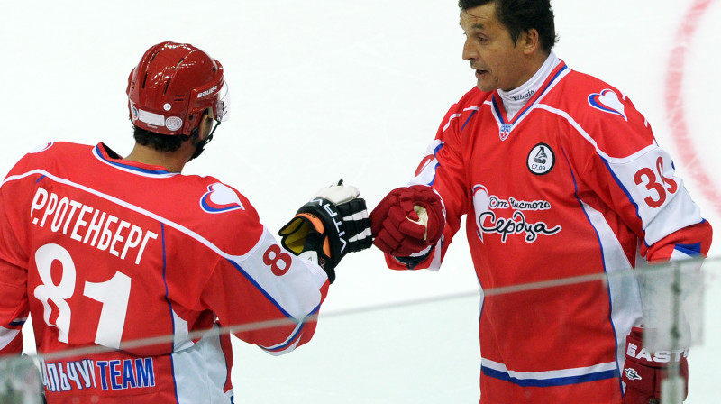 Valērijs Kamenskis (pa labi)
Foto: ITAR-TASS/Scanpix