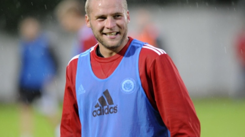 Alans Sineļņikovs Latvijas izlases treniņā
Foto: Romāns Kokšarovs, Sporta Avīze, f64