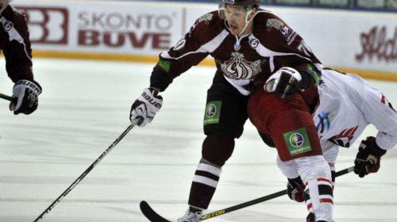 Miks Indrašis pret Hantimansijskas "Yugra" guva divus vārtus
Foto: Romāns Kokšarovs, Sporta Avīze, f64