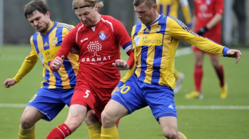 Jurijs Žigajevs, Juris Laizāns un Vadims Jančuks
Foto: Romāns Kokšarovs, Sporta Avīze, f64