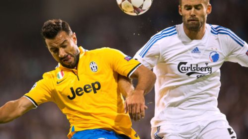 Fabio Kvaljarella cīņā ar "Kobenhavn" aizsargu Olafu Melberju
Foto:AFP/Scanpix